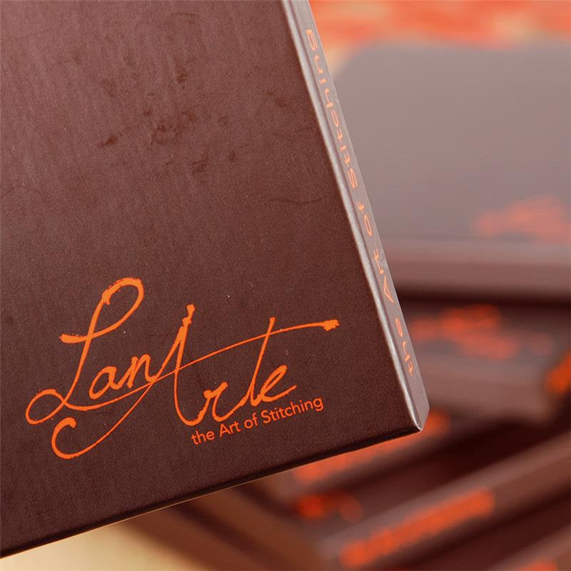 Dama con pintalabios - Lanarte - Kit de punto de cruz PN-0154332