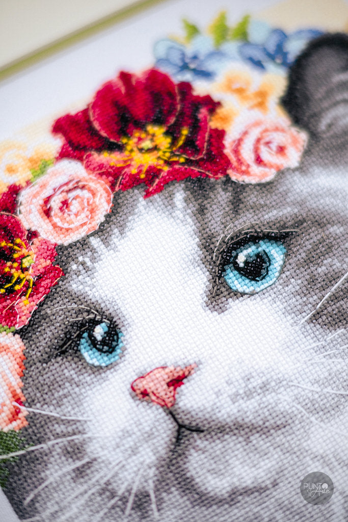 Corona de flores Ragdoll - Lanarte - Kit de punto de cruz PN-0191866