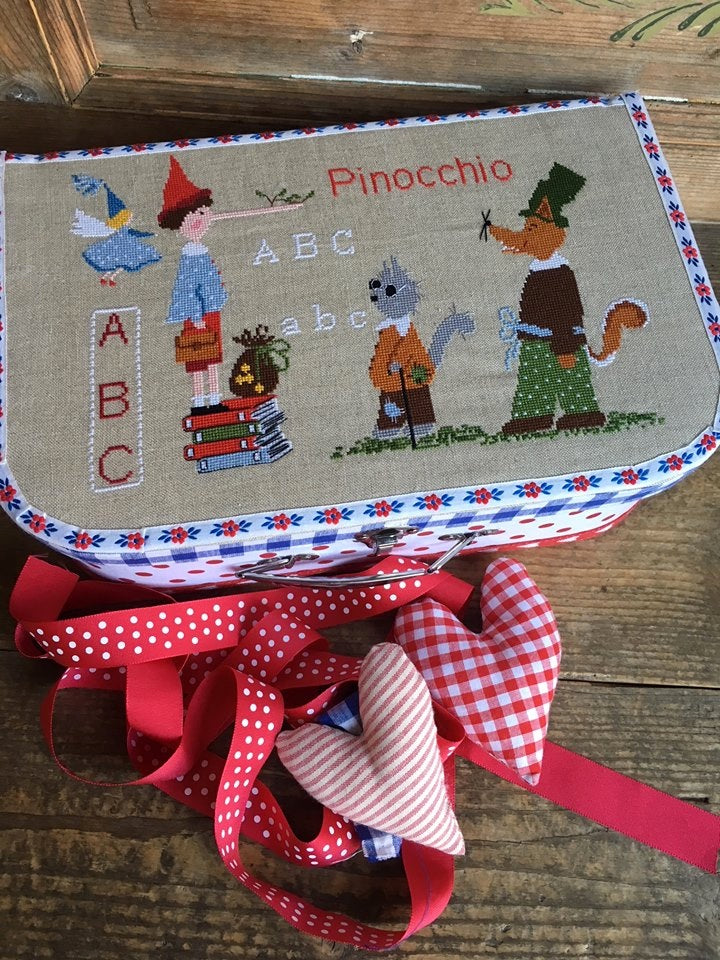 Pinocchio - Lilli Violette - Grille de point de croix