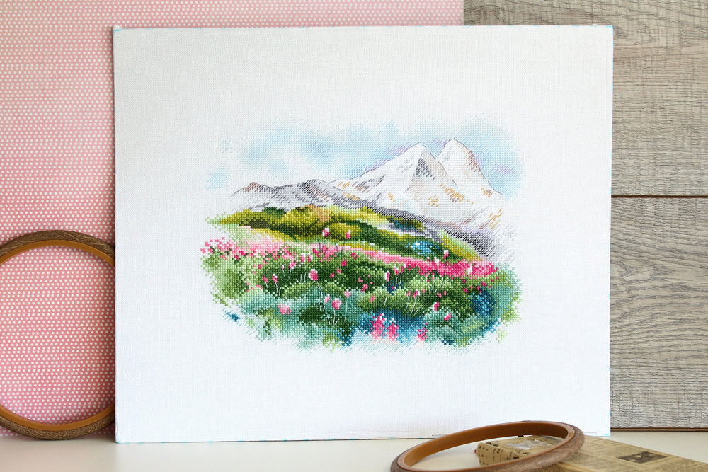 Summer on Elbrus - SA-044 MP Studia - Cross Stitch Kit