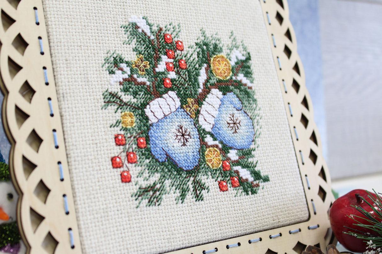 Kit de Punto de Cruz: Mitones Cálidos - MP Studia SM-629