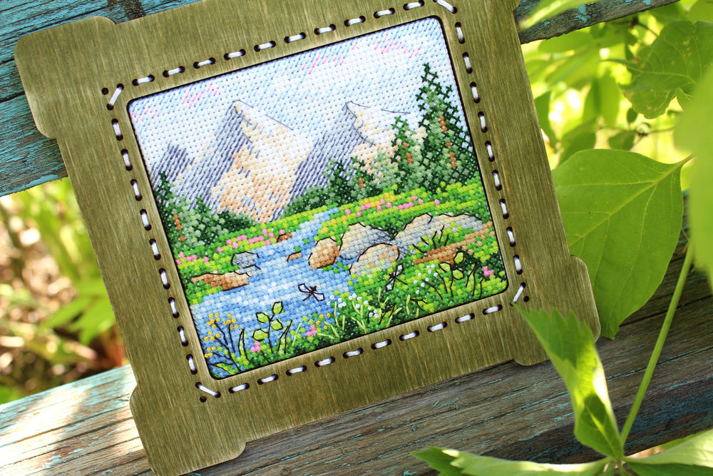 Mountain Majesty - SM-640 MP Studia - Kit de point de croix