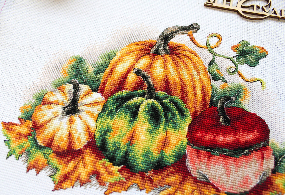 Kit de Punto de Cruz Calabazas coloridas - MP Studia SNV-789