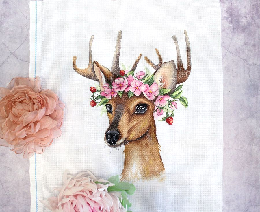 Kit de Punto de Cruz Ciervo del Bosque - SNV-791 MP Studia