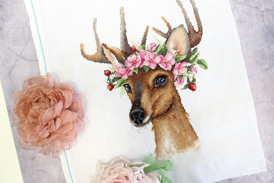 Kit de Punto de Cruz Ciervo del Bosque - SNV-791 MP Studia