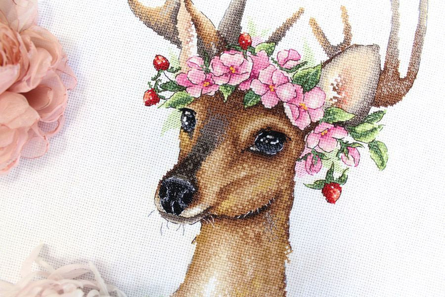 Kit de Punto de Cruz Ciervo del Bosque - SNV-791 MP Studia