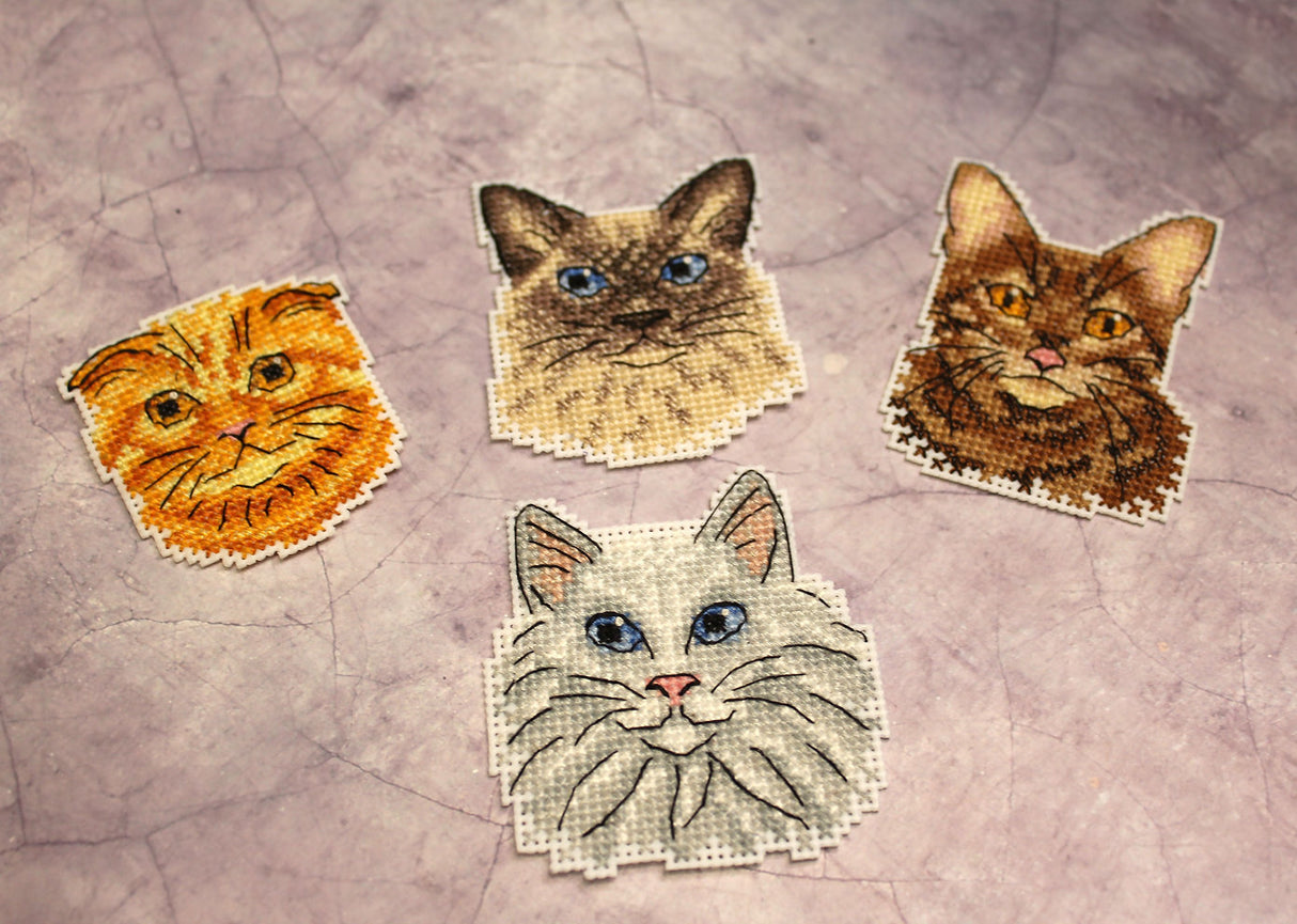Cats. Magnets - SR-824 MP Studia - Cross Stitch Kit