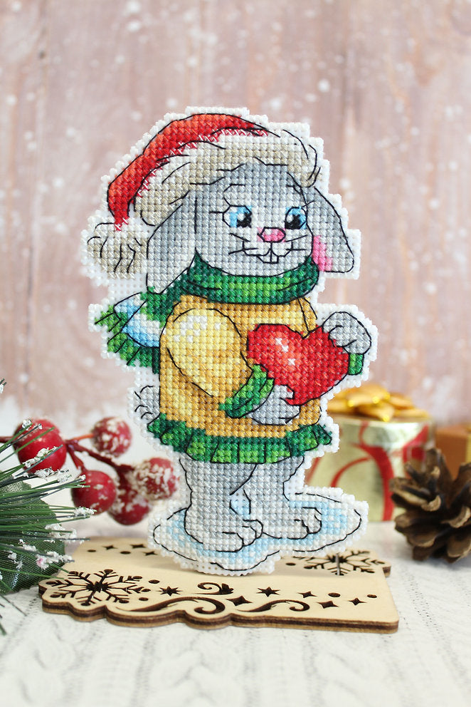 Bunny with a Heart - SR-859 MP Studia - Cross Stitch Kit