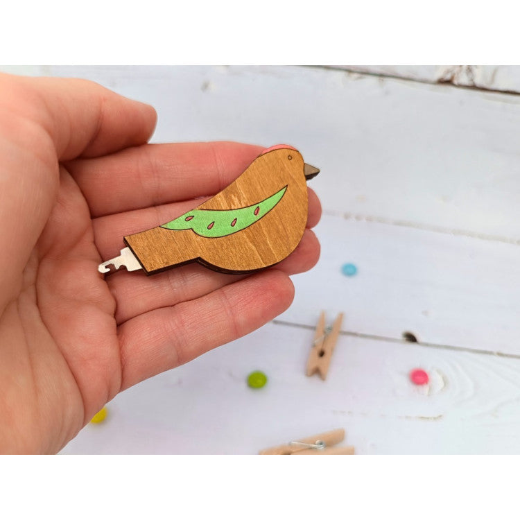 Enhebrador de Agujas de Madera con Diseño de Pájaro Verde KF070/1-2