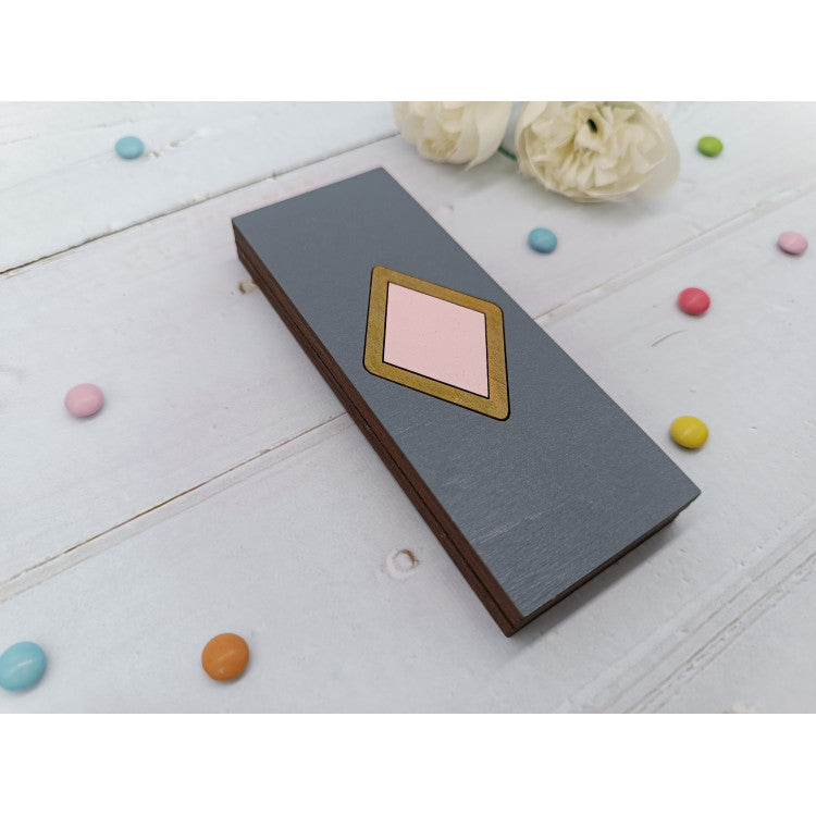 Boîte à perles en bois. Losange rose KF027/107