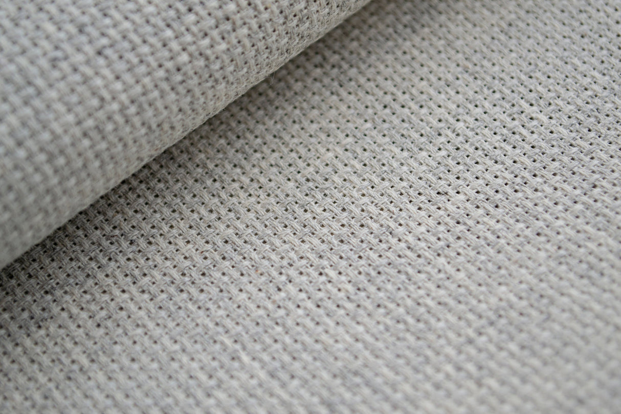 Tela Yorkshire Aida 14 ct Zweigart ideal para proyectos de punto de cruz detallados