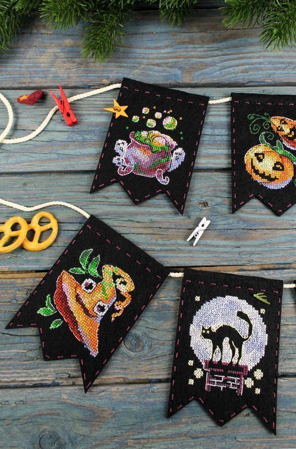 Kit au point de croix "Guirlande 'Histoires de sorcellerie' (7 drapeaux)" ST-1078 MP Studia