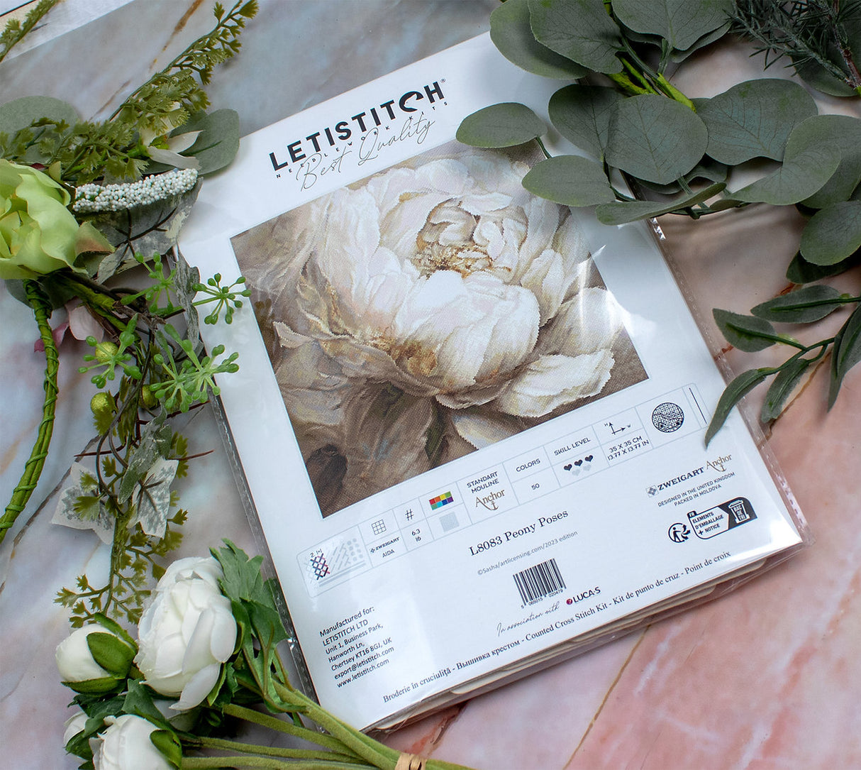 Peony Poses - L8083 LETISTITCH - Cross Stitch Kit