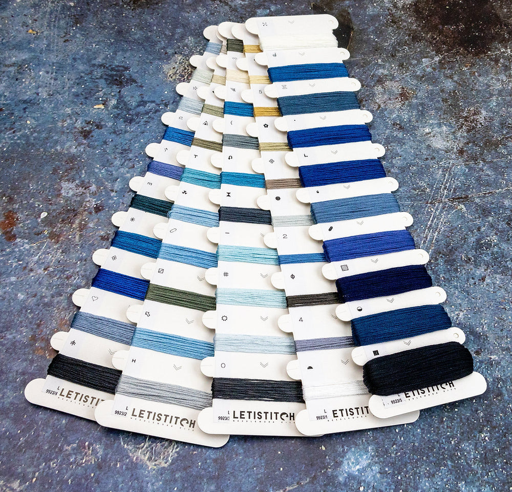 L9923 Chutes de neige de minuit - Letistitch | Kit de point de croix