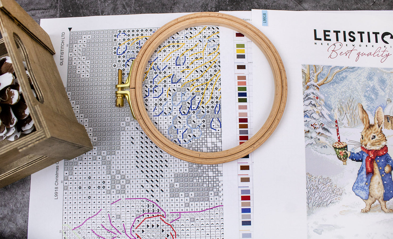 Cross Stitch Kit - "Christmas Caroling" (L9918 Letistitch)