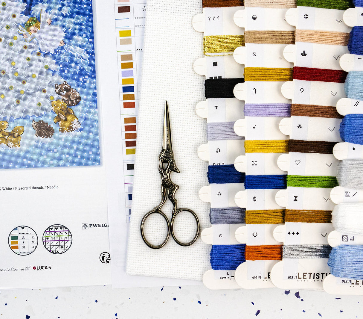 L9921 Angel in Wood - Letistitch | Cross Stitch Kit