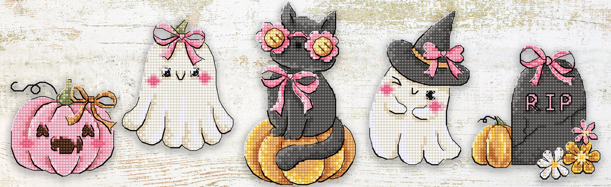 L9944 Boo Crew Ornaments 5 pcs. - Letistitch | Plastic Cross Stitch Kit