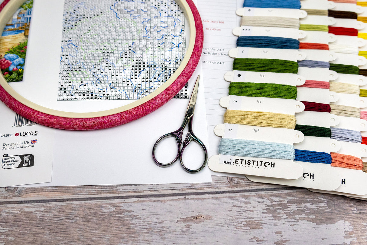 L9924 Une journée ensoleillée - Letistitch | Kit de point de croix