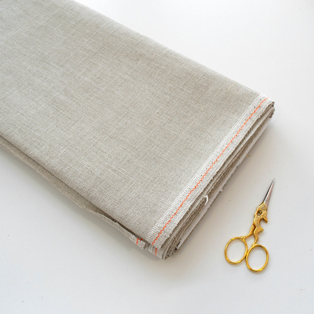 Detalle del acabado de la tela Belfast 32 ct Zweigart