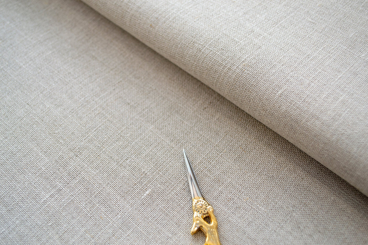 Tela de lino Belfast 32 ct Zweigart plegada, color 3609/53