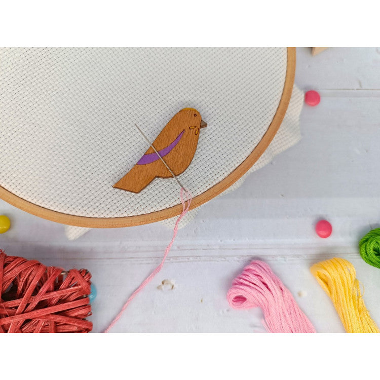Wizardi Needleminder "BIRD PINK" KF059/200-3 Needle Magnet