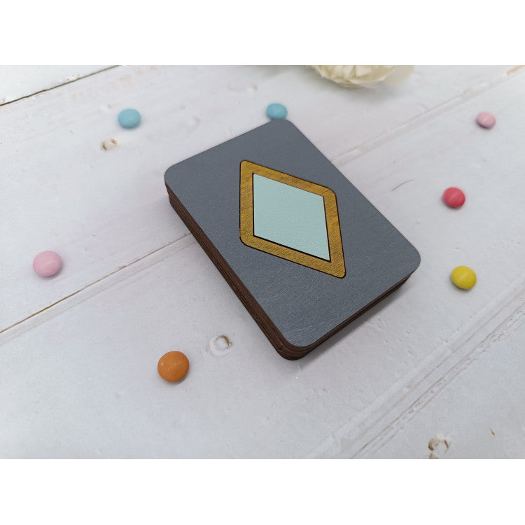 Étui à aiguilles en bois avec losange turquoise KF056/107