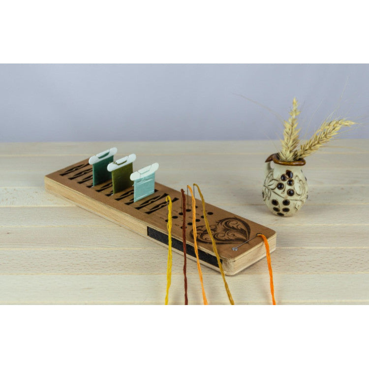 Porte-canette PB-017 | Organiseur compact pour fils et aiguilles