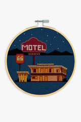 Kit de Punto de Cruz "Motel American Dream" de DMC