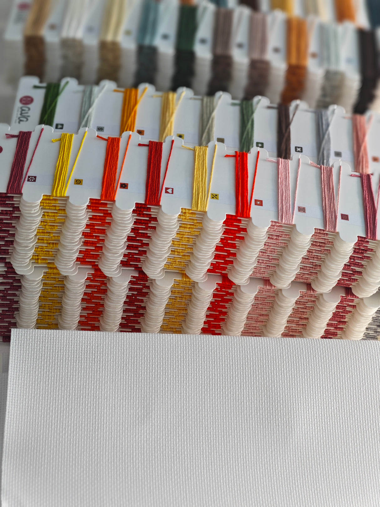 Organizadores de hilos del kit de punto de cruz AVA P195