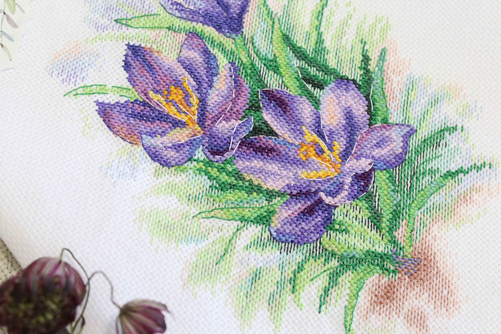 Kit de point de croix « Crocus lumineux » SNV-821 MP Studia