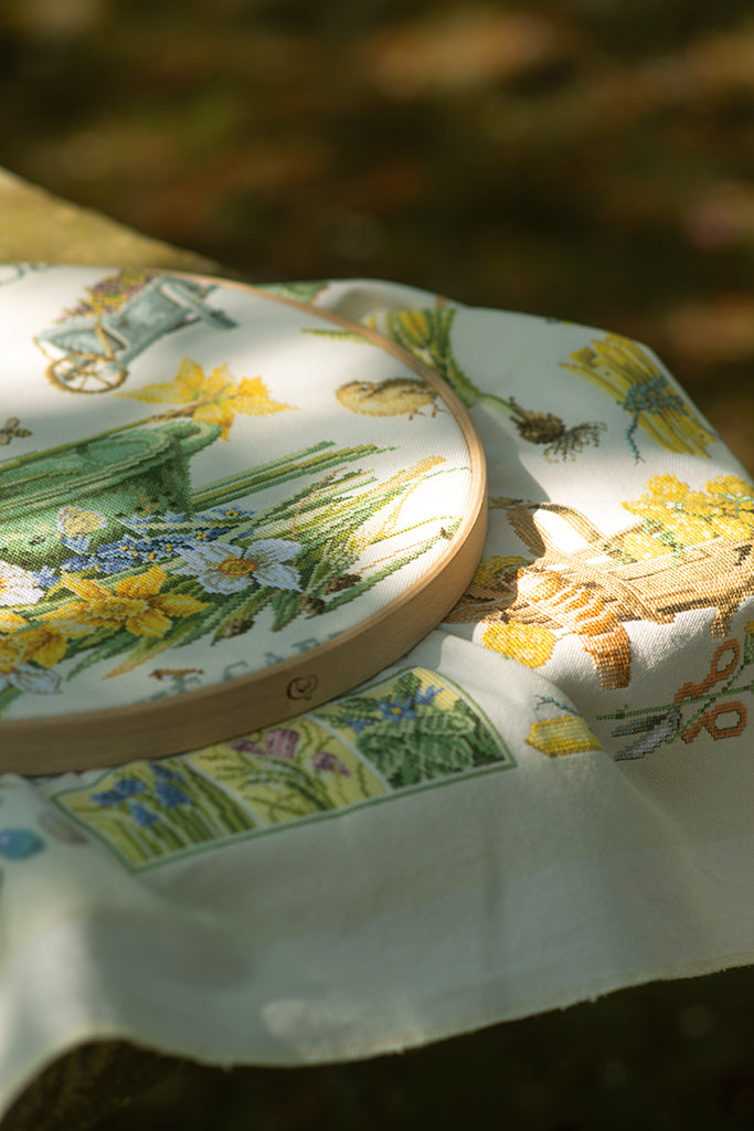 Primavera en el jardín - Lanarte - Kit de punto de cruz PN-0007964