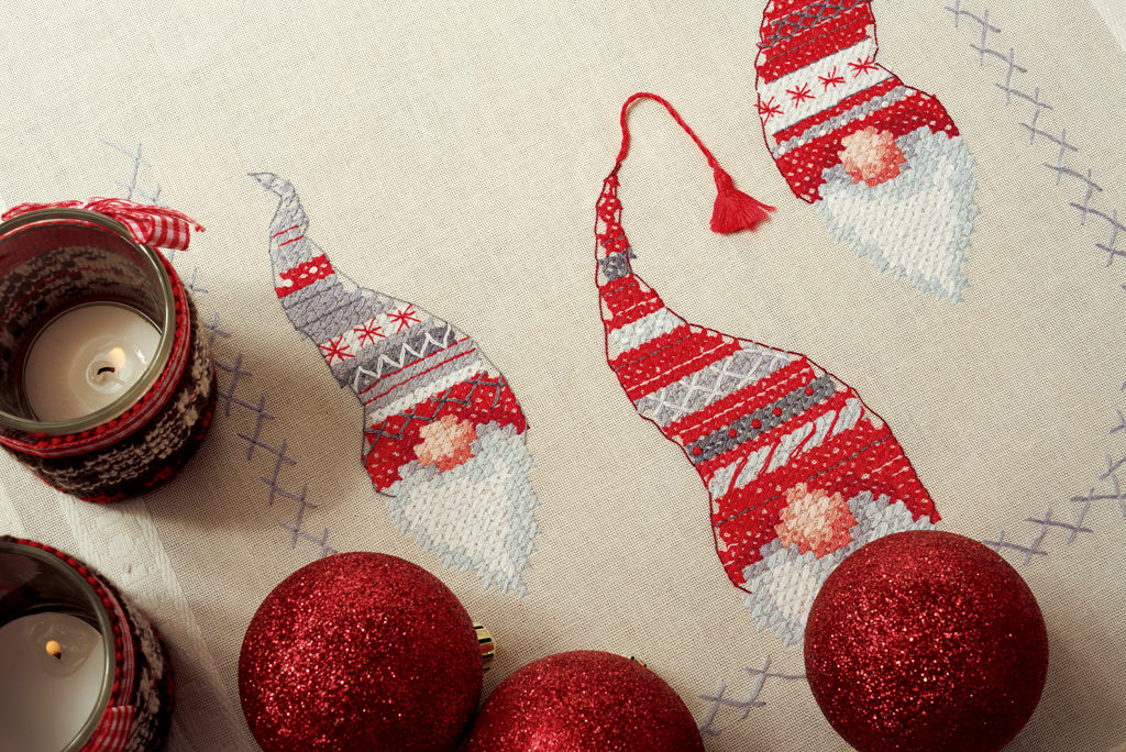 Camino de mesa Gnomos de navidad - Vervaco - Kit de punto de cruz PN-0155966