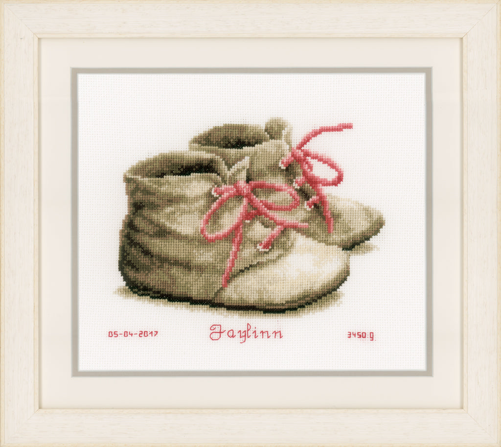 Natalicio - Baby Shoes - Vervaco - Cross Stitch Kit PN-0162101