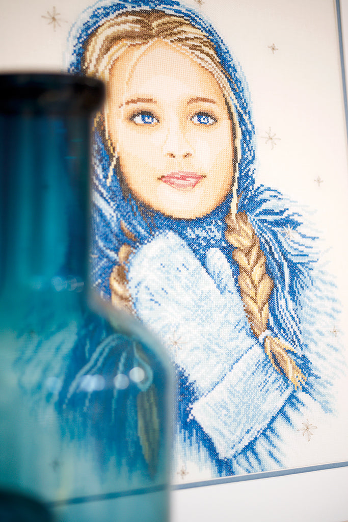 Niña de invierno - Lanarte - Kit de punto de cruz PN-0169674