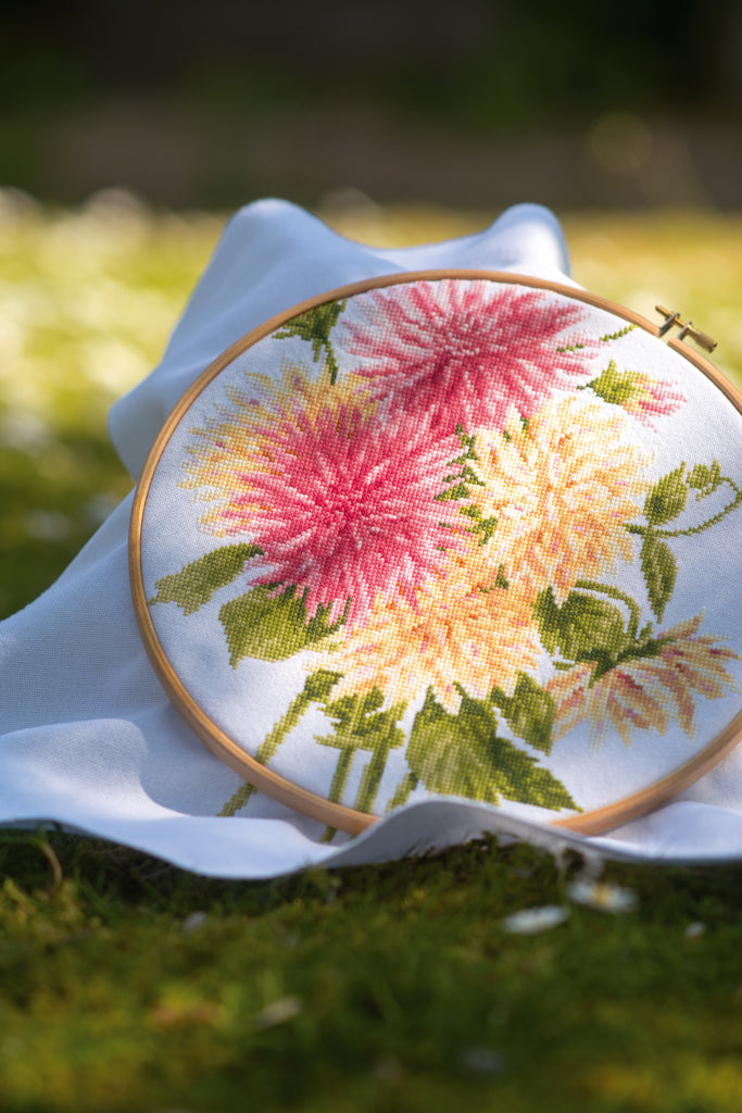 Graceful Remaining - Lanarte - Kit de point de croix PN-0176229