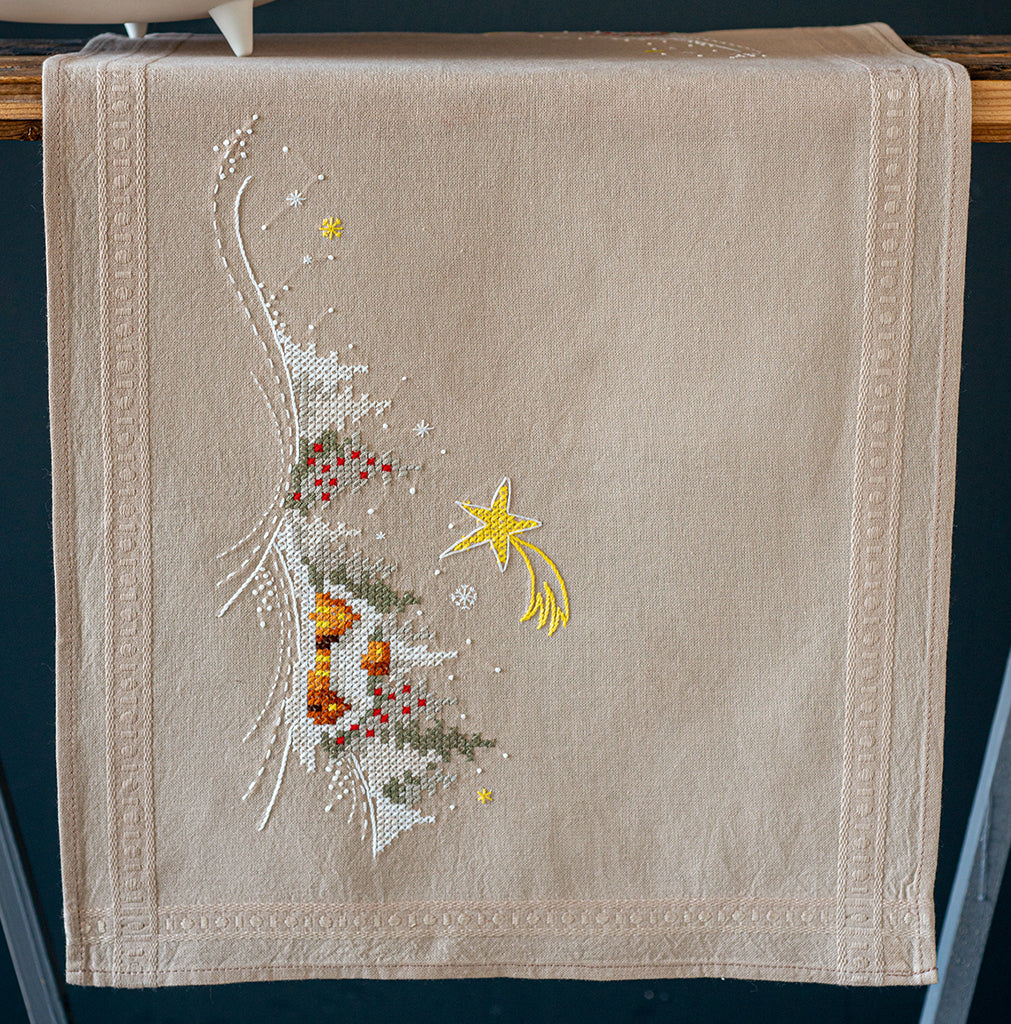 Camino de mesa Paisaje navideño - Vervaco - Kit de punto de cruz PN-0180115