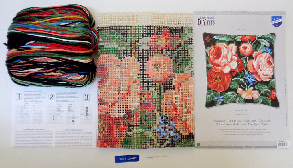 ROSES - Kit para crear una almohada - Vervaco PN-0182791