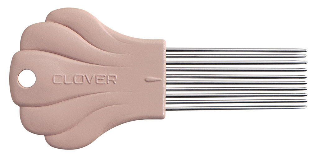 Peine para picot Clover, detalle de los dientes metálicos para encaje y bordado