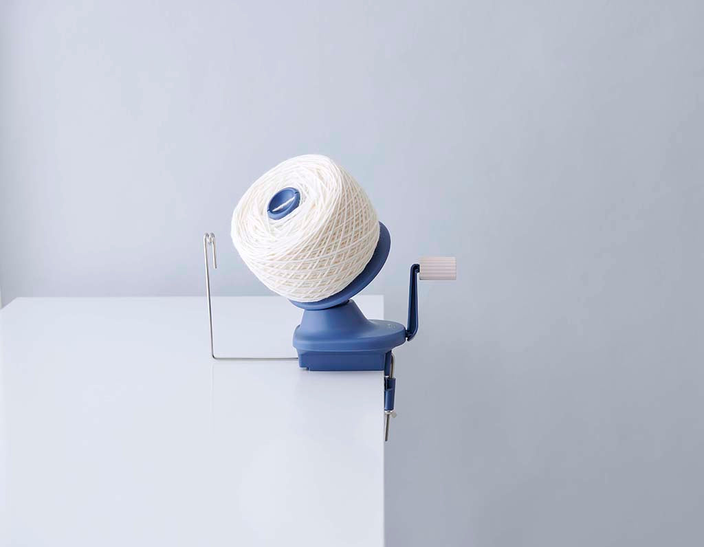 Clover 3205 Yarn Ball Winder