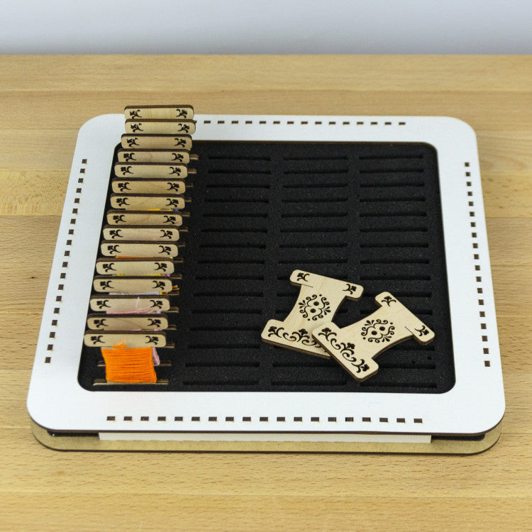 Organizador de Hilos Plano PB-028 – 60 Bobinas