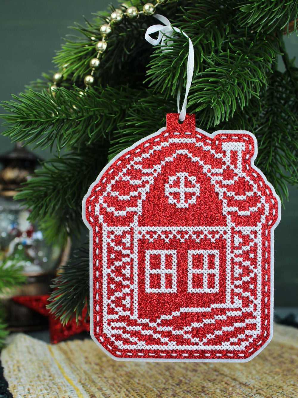 Kit de punto de cruz MP Studia ST-1089 – “Adorno navideño: Casita bajo la nieve”