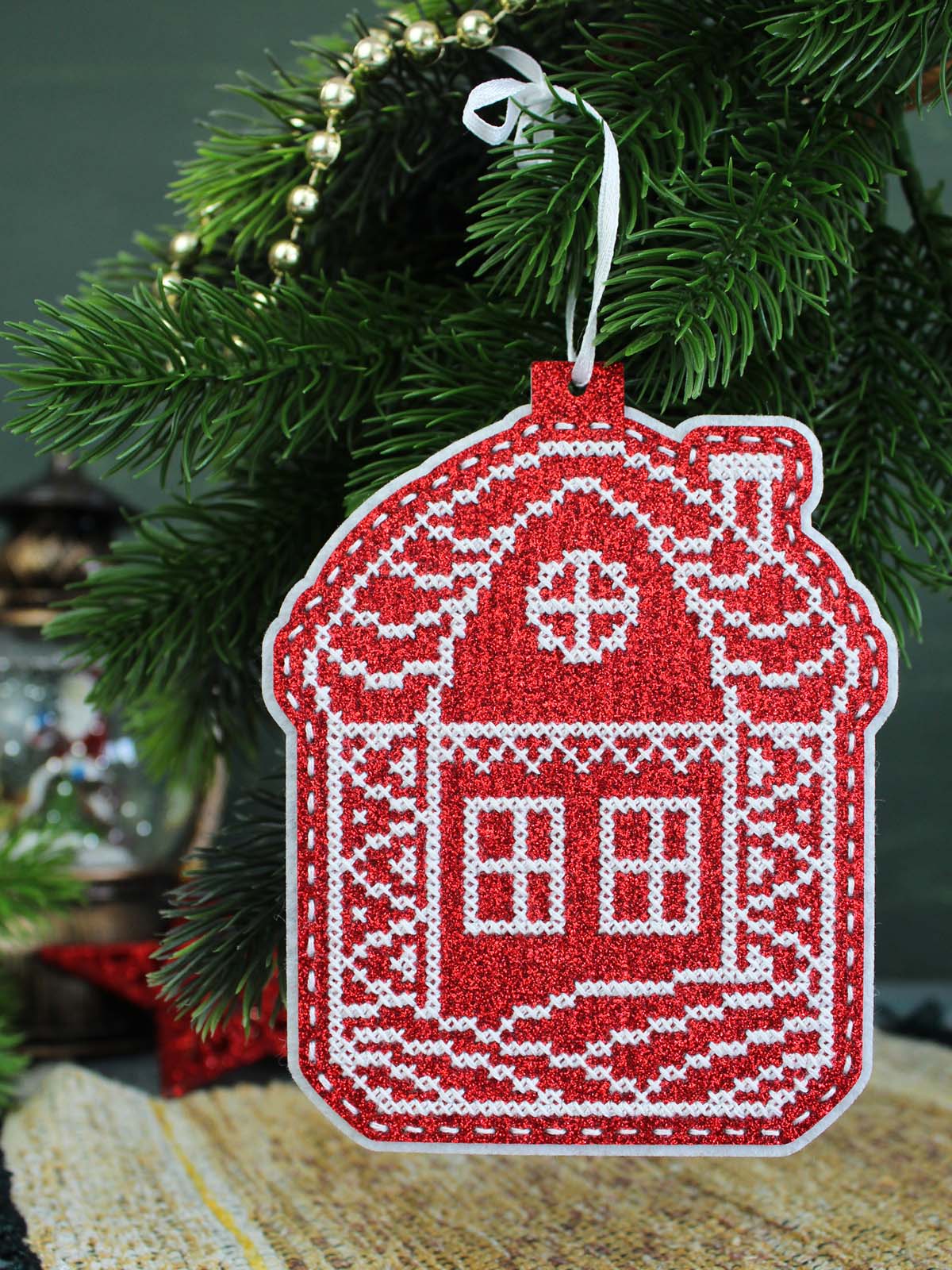 Kit de punto de cruz MP Studia ST-1089 – “Adorno navideño: Casita bajo la nieve”