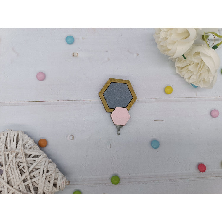 Pink Hexagonal Needle Threader KF070/2