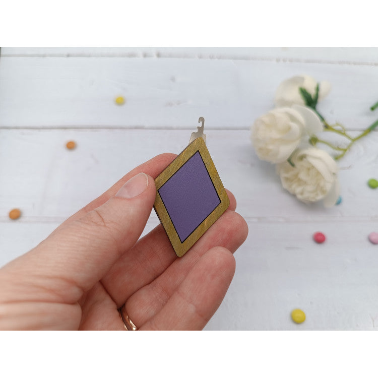 Purple Rhombus Needle Threader KF070/4