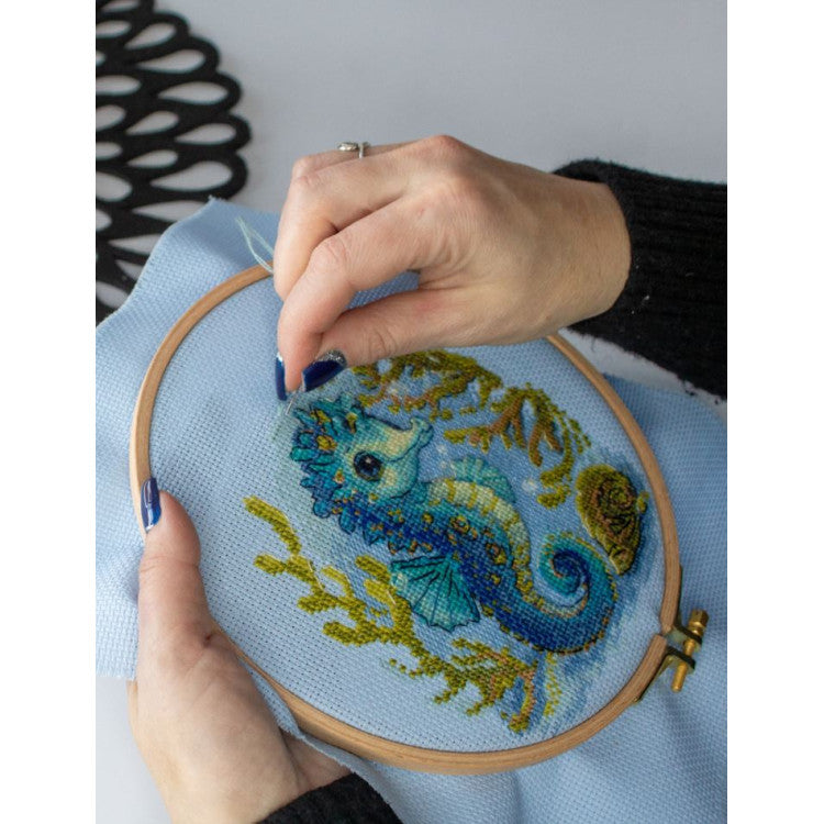 "Baby Sea Horse" Cross Stitch Kit Aine SRA1038 – Seahorse 15×15 cm