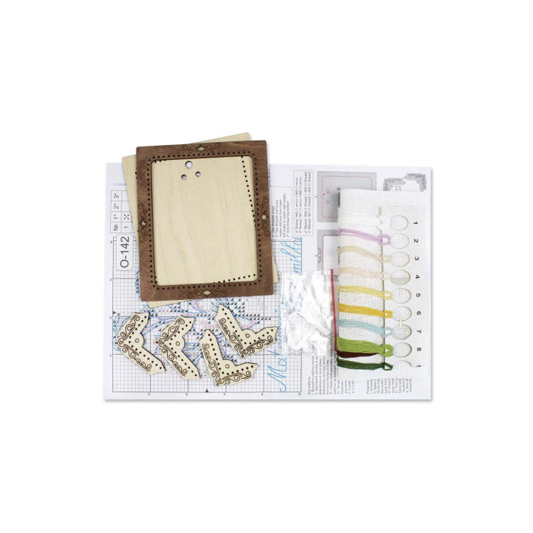 Kit de broderie au point de croix miniature Camomille sur base en bois – MP Studia SO-142