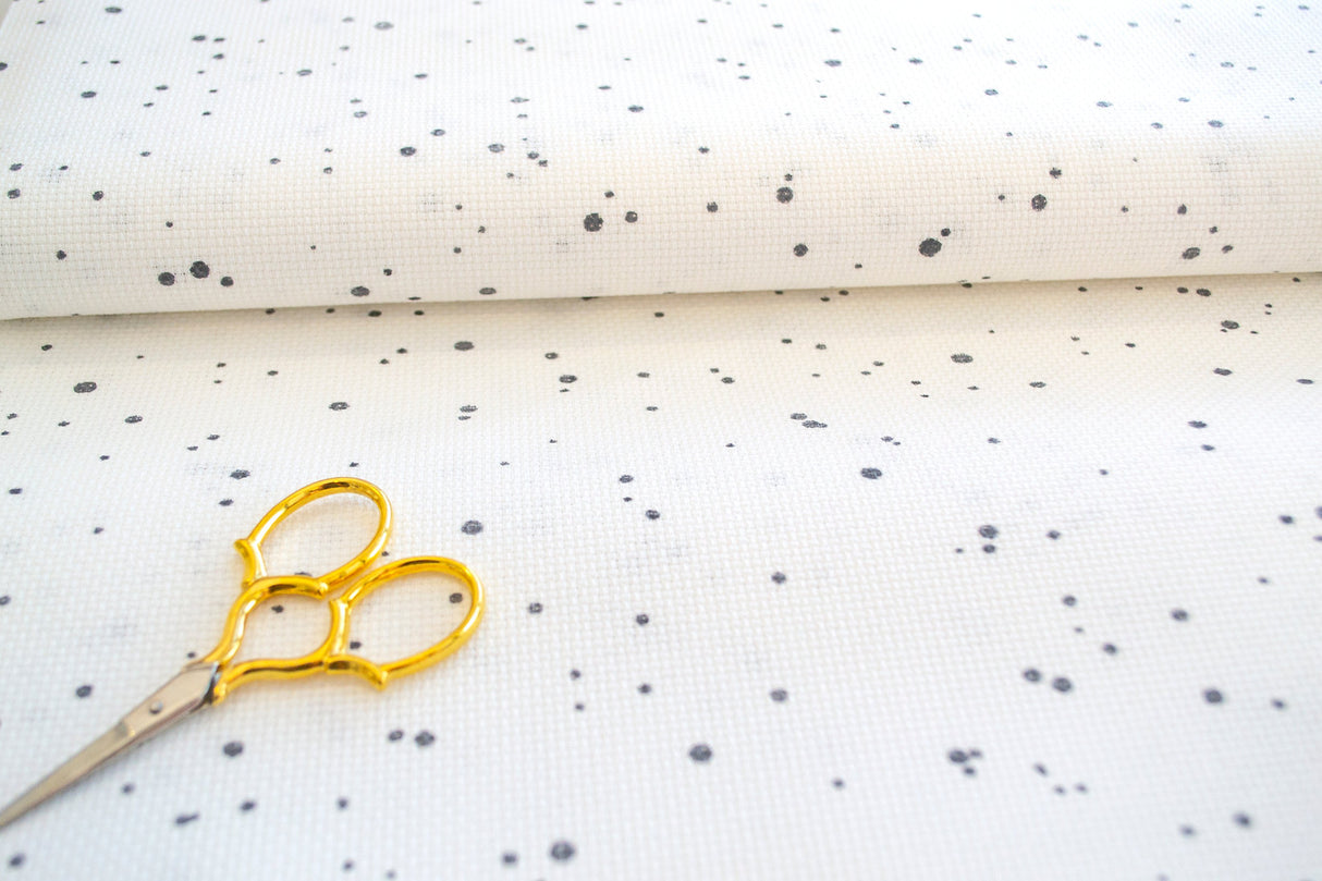 Tela Aida 14 ct de Zweigart con ancho de 110 cm y diseño estampado