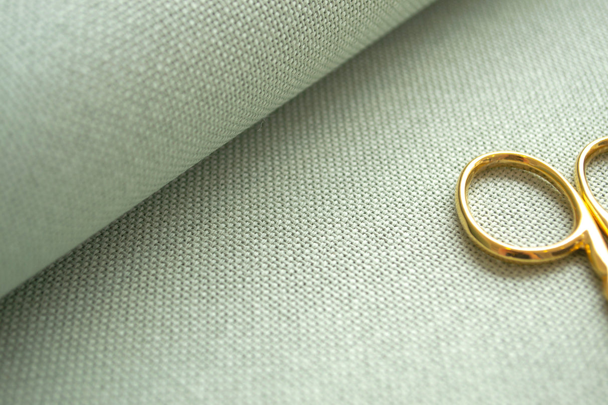 Tela Lugana Evenweave 25 ct Zweigart ideal para bordado y cross stitch