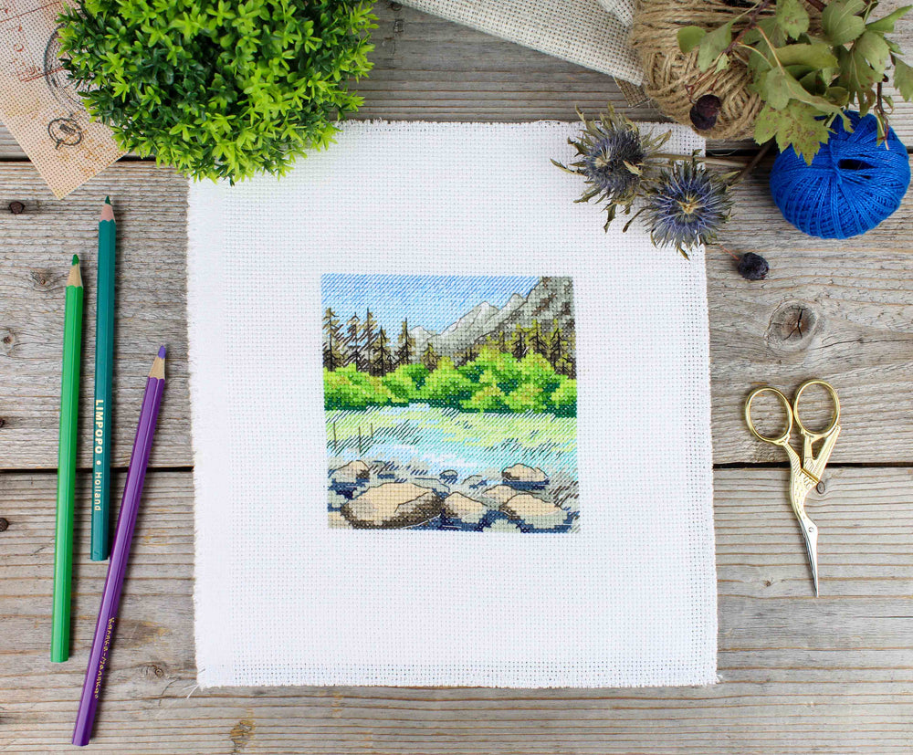 Kit de point de croix MP Studio - « Lac de montagne » (SM-996)
