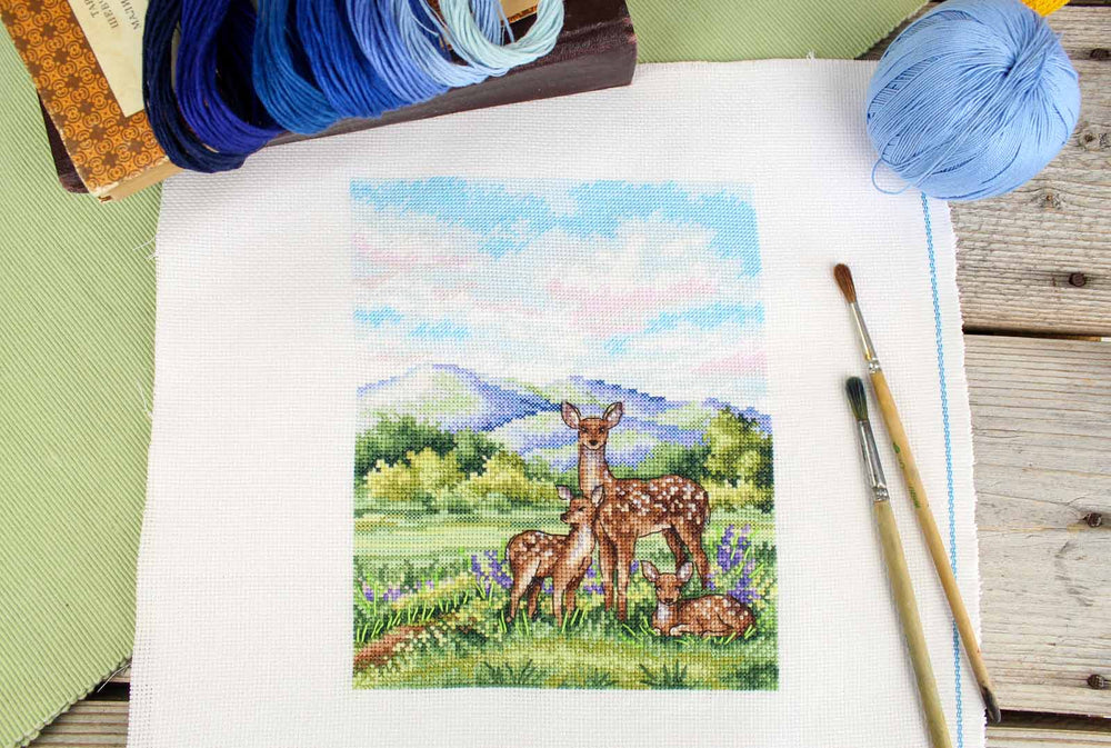 Kit de Punto de Cruz MP Studia SNV-936 – Graceful Deer